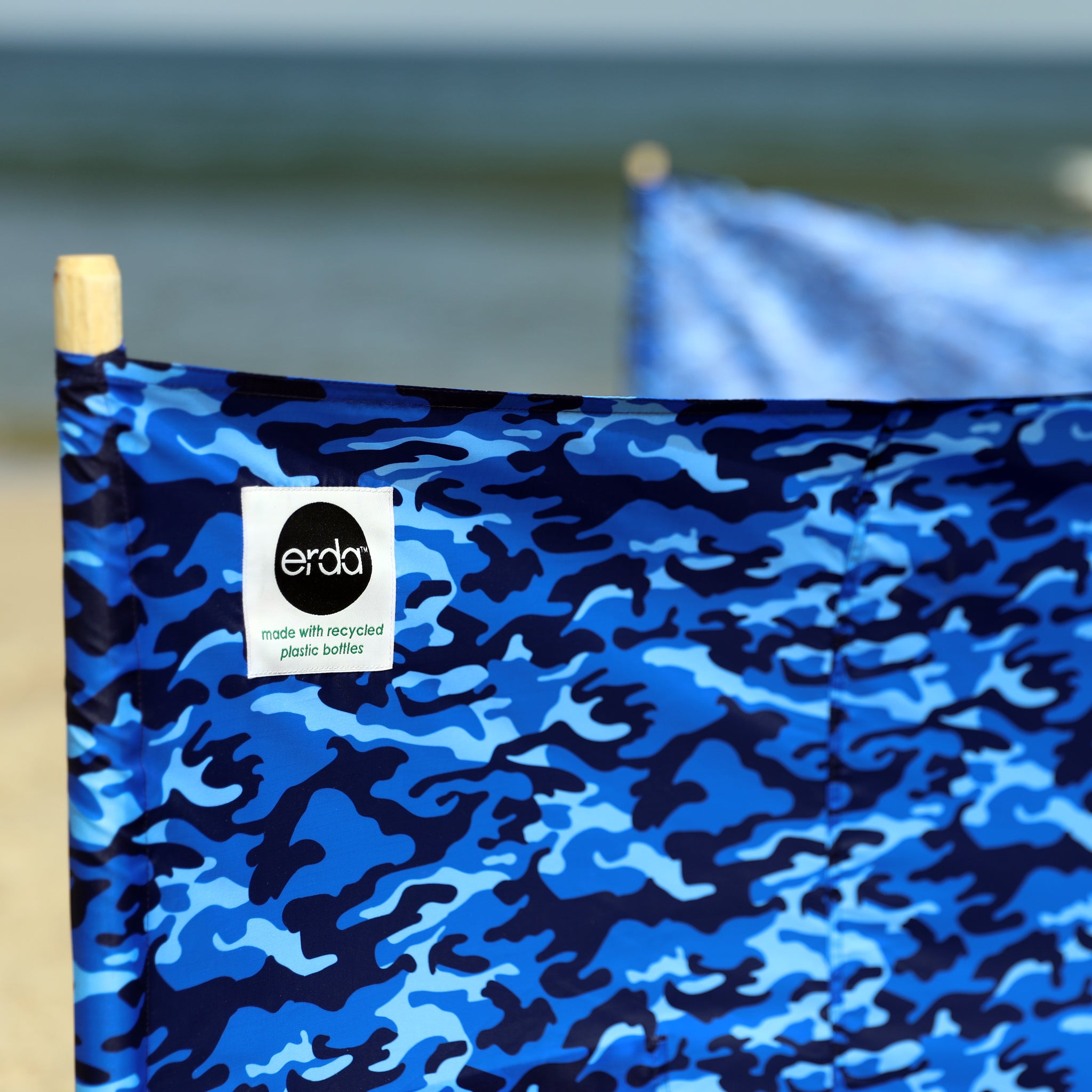 Ocean Camo Pro Beach Recycled Polyester Rip-Stop 20 ft Lightweight Windscreen, Privacy Screen, Wind Blocker, Free Matching Shoulder Bag